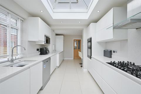 undefined, Roundwood View, Banstead