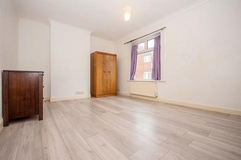 undefined, Nelson Street, Kettering