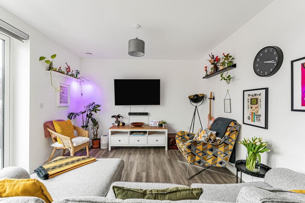 Open Plan Living/Dining/ Kitchen