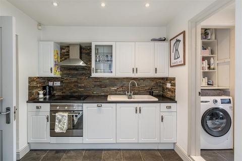2 bedroom terraced house for sale, Luton Road, Harpenden