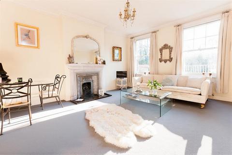 2 bedroom flat for sale, Chatsworth Road, London NW2