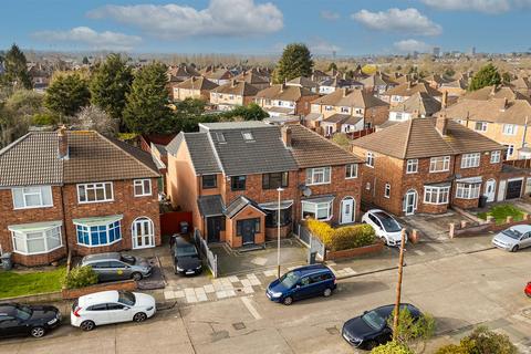 5 bedroom semi-detached house for sale, Northdene Road, Leicester