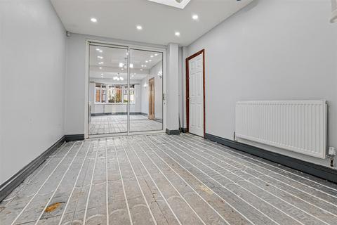5 bedroom semi-detached house for sale, Northdene Road, Leicester