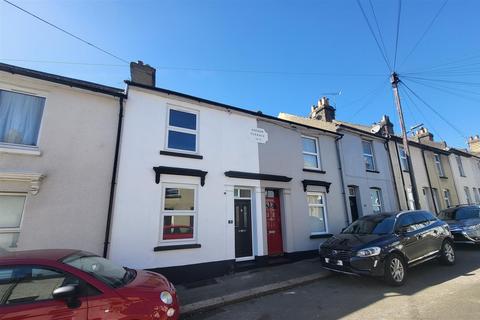 2 bedroom terraced house to rent, Stanhope Road, Strood