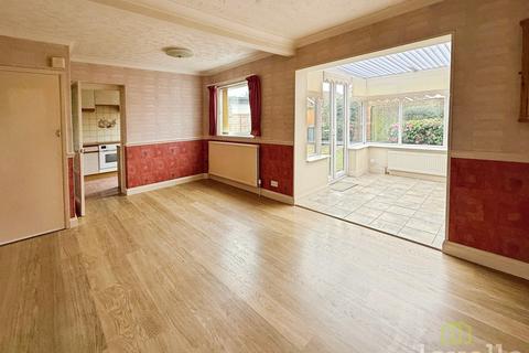 3 bedroom semi-detached house for sale, Birchwood Avenue  , Lincoln LN6