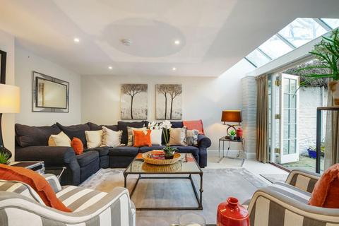 4 bedroom terraced house for sale, Charlwood Place, London, SW1V