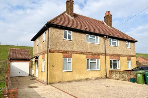 undefined, New Road, Shepperton, TW17