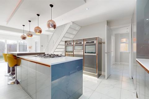 undefined, Groombridge, Milton Keynes MK7