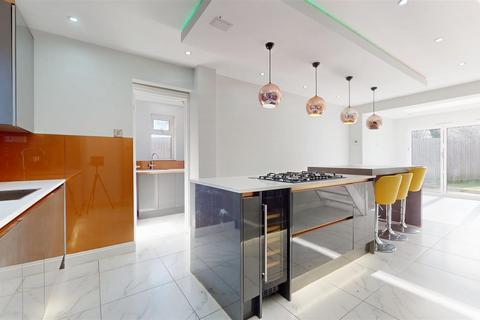 undefined, Groombridge, Milton Keynes MK7
