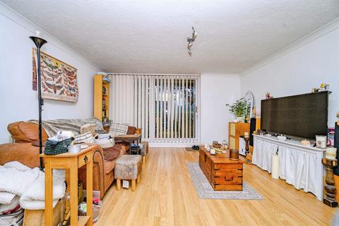 1 bedroom ground floor flat for sale, Long Chaulden, Hemel Hempstead