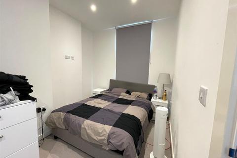 undefined, 300 Kings Road, Reading RG1