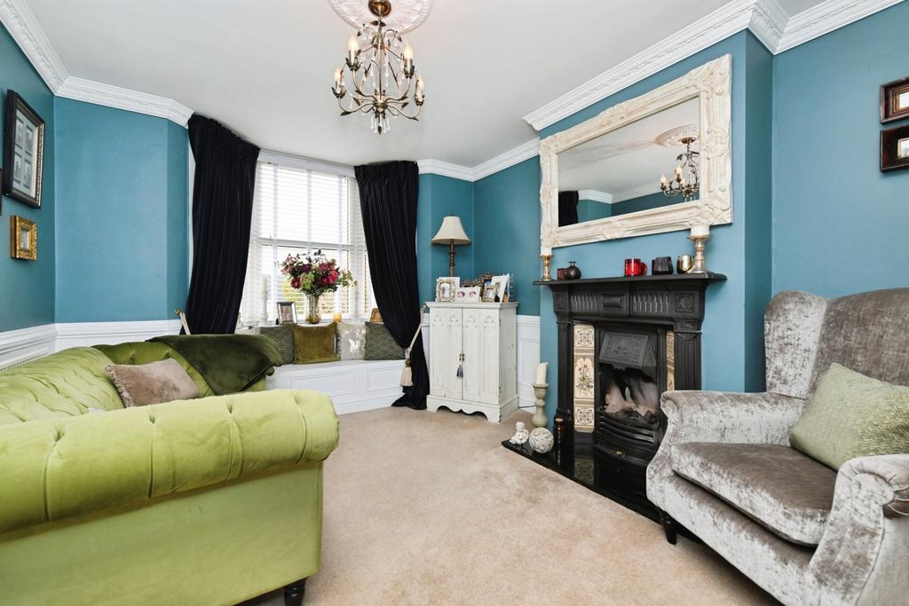 Pbox-IMG.jpg