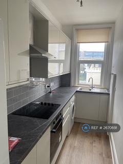 1 bedroom flat to rent, Elphinstone Road, Southsea, PO5