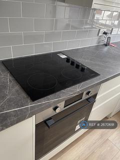 1 bedroom flat to rent, Elphinstone Road, Southsea, PO5