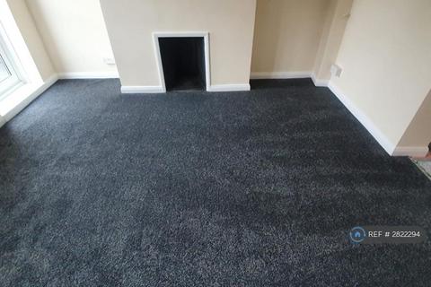 1 bedroom flat to rent, Sulivan Court, London, SW6