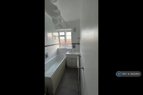 1 bedroom flat to rent, West Kensington Court, West London, W14