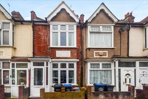 2 bedroom terraced house to rent, Oakwood Avenue, Mitcham