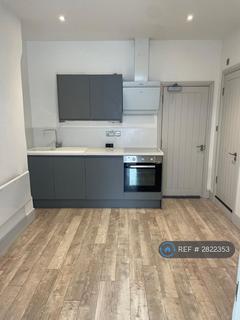 1 bedroom flat to rent, Radcliffe Road, West Bridgford, Nottingham, NG2