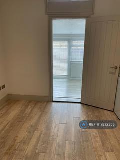 1 bedroom flat to rent, Radcliffe Road, West Bridgford, Nottingham, NG2