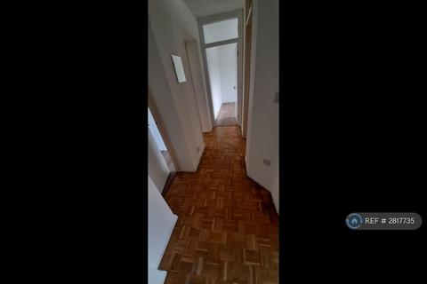 undefined, Woodside Green, London, SE25