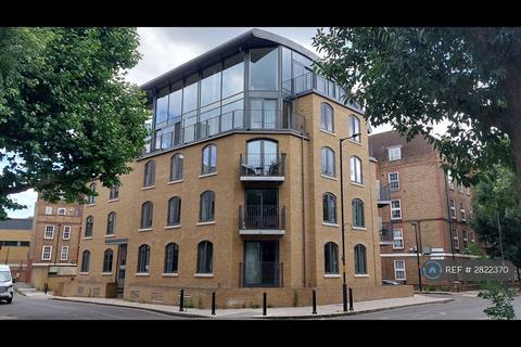 undefined, Sugar Lane, London, SE16