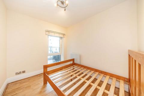 2 bedroom flat to rent, Beckford Close, London W14