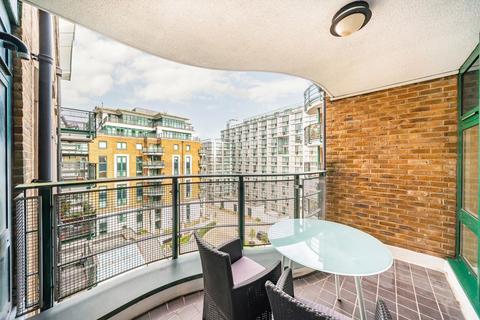 2 bedroom flat to rent, Beckford Close, London W14