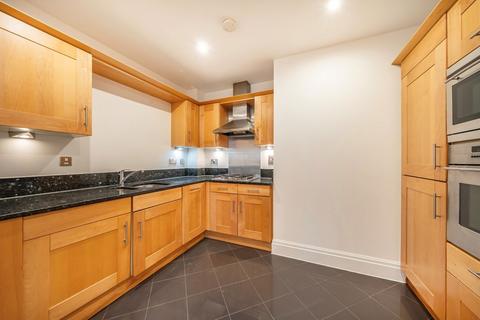 2 bedroom flat to rent, Beckford Close, London W14