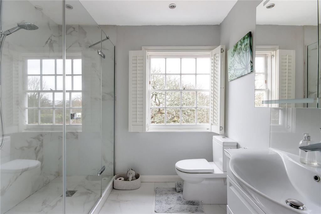 En Suite Shower Room