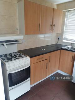 3 bedroom semi-detached house to rent, Regis Heath Road, Rowley Regis, B65