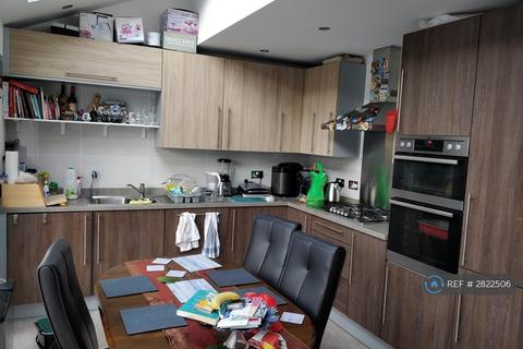 undefined, Wheaters St, Salford, M7