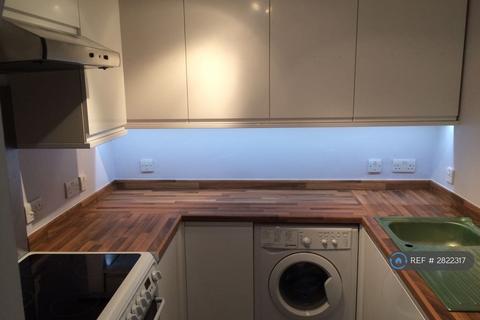 2 bedroom flat to rent, Arun Court, Rg30 2Ez, RG30