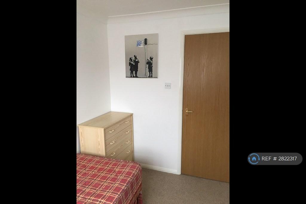 2nd Bedroom - Full Redec &amp; New Carpet Aug 18