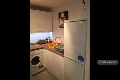 2 bedroom flat to rent, Arun Court, Rg30 2Ez, RG30
