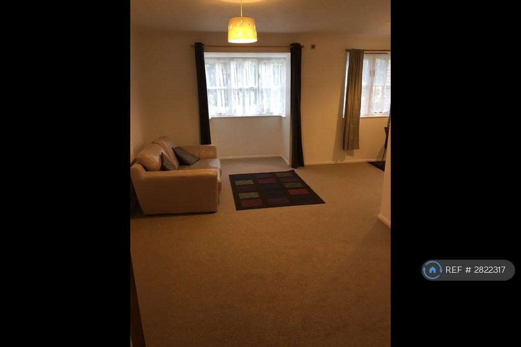 Lounge / Diner - Full Redec + New Carpet