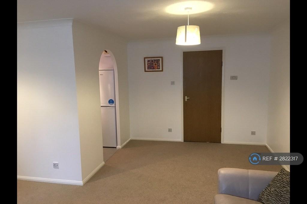 Lounge / Diner - Full Redec + New Carpet