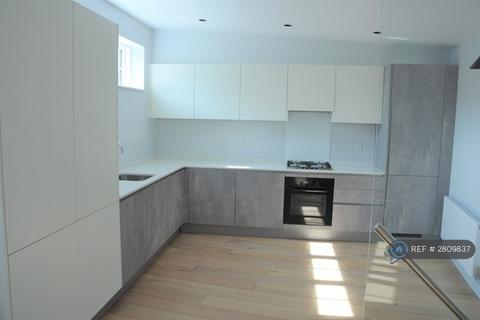 1 bedroom flat to rent, Athelstane Mews, London, N4