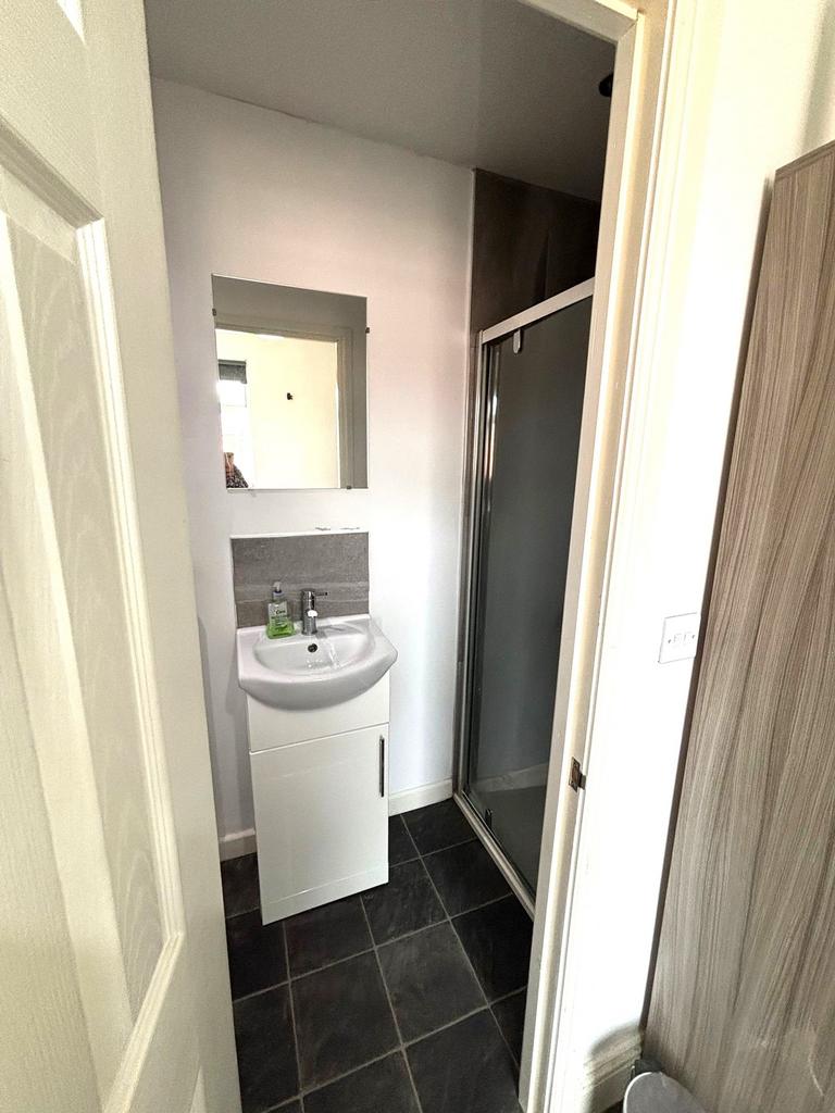 Ensuite shower room