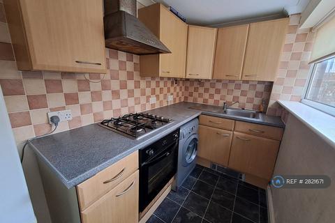2 bedroom terraced house to rent, Byron St, Runcorn, WA7