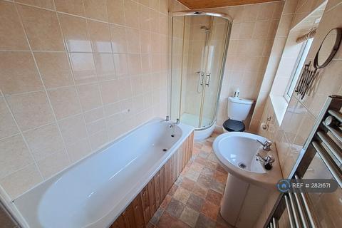2 bedroom terraced house to rent, Byron St, Runcorn, WA7