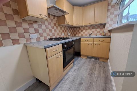 2 bedroom terraced house to rent, Byron St, Runcorn, WA7