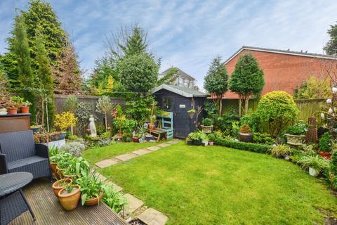 1 bedroom ground floor flat for sale, Oxhey Drive, Watford, WD19