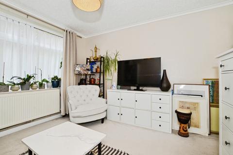 1 bedroom ground floor flat for sale, Oxhey Drive, Watford, WD19