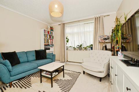 Oxhey Drive, Watford, WD19