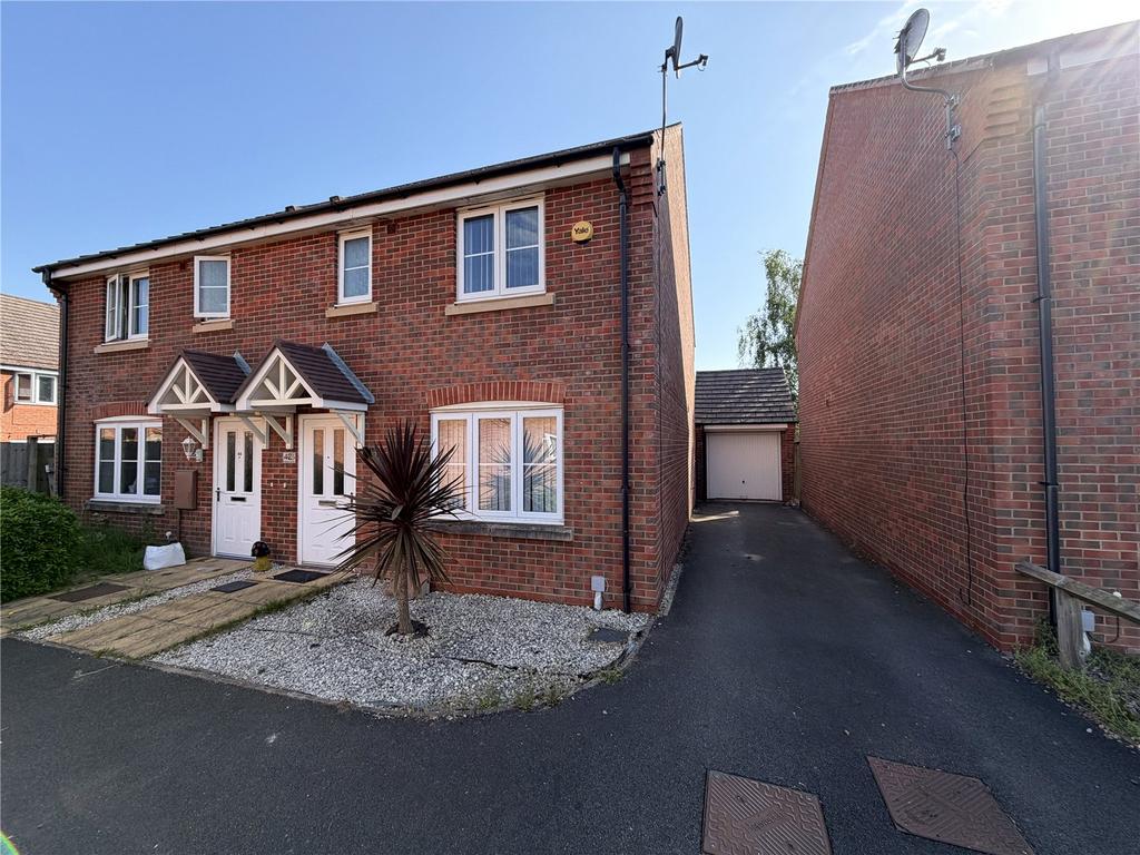 Birchwood Close, Arleston, Telford... 3 bed semi-detached house for ...