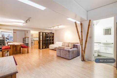 2 bedroom flat to rent, Plantation Wharf, London, SW11