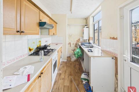 3 bedroom terraced house for sale, Tudor Road, Luton LU3