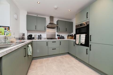 3 bedroom semi-detached house for sale, Nightingale Drive, Kirk Ella, Hull