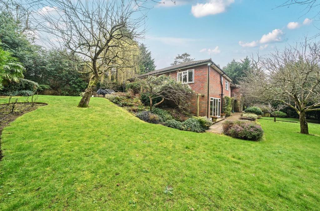 Davidson Frost-Wellings, DFW, Barnet Lane, Elstree