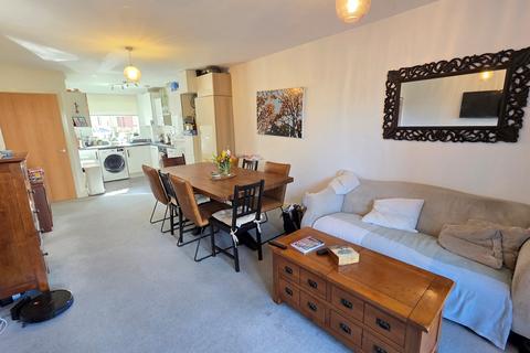3 bedroom townhouse for sale, Stilton Close, Aylesbury